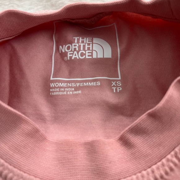 Women’s North Face tShirt - Picture 2 of 3